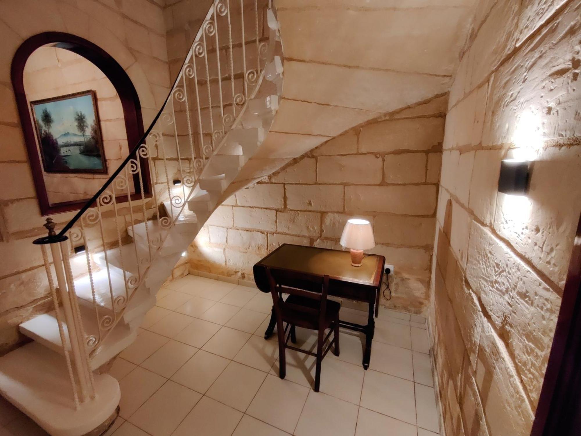 Peaceful Traditional Maltese Townhouse Luqa Exteriör bild